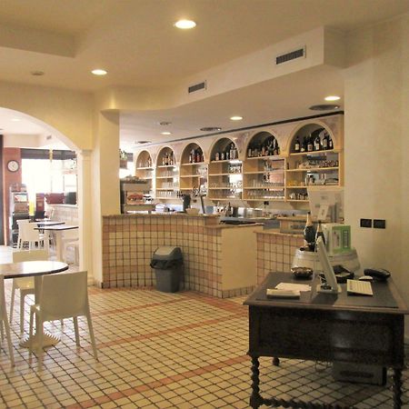 Hotel Stazione Паратіко Екстер'єр фото